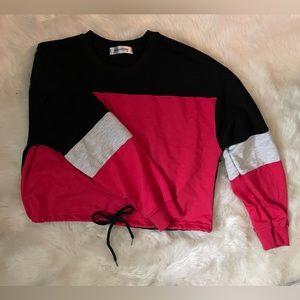 Long sleeve color block shirt.